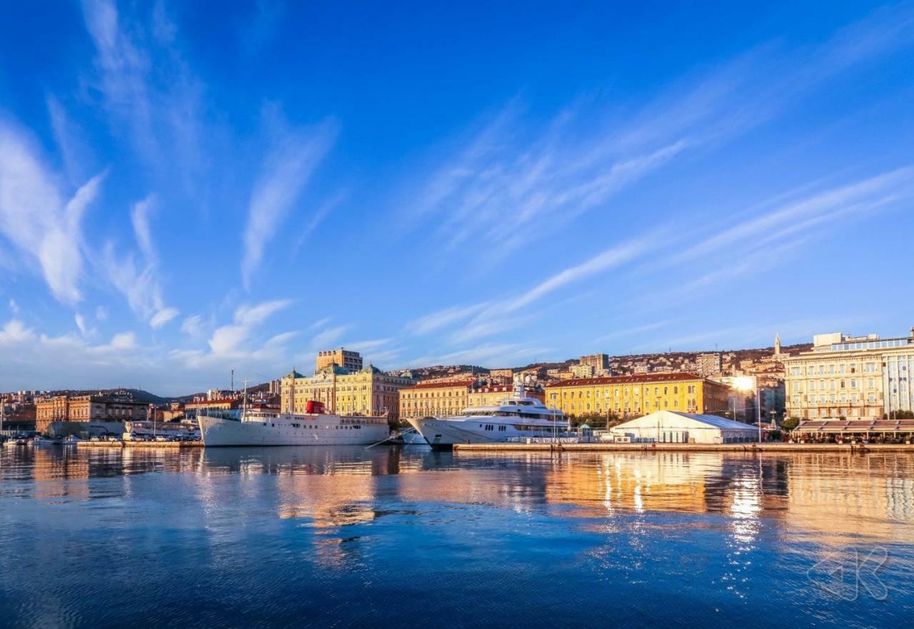 Charming Rijeka City Center Apartment Renee Екстер'єр фото